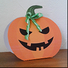 Boîte en forme de citrouille à découper pour décoration la table d'Halloween